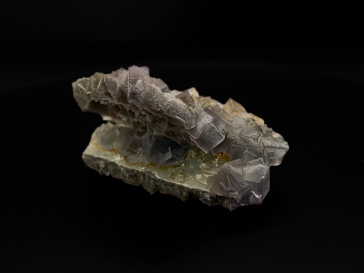 Fluorite B08