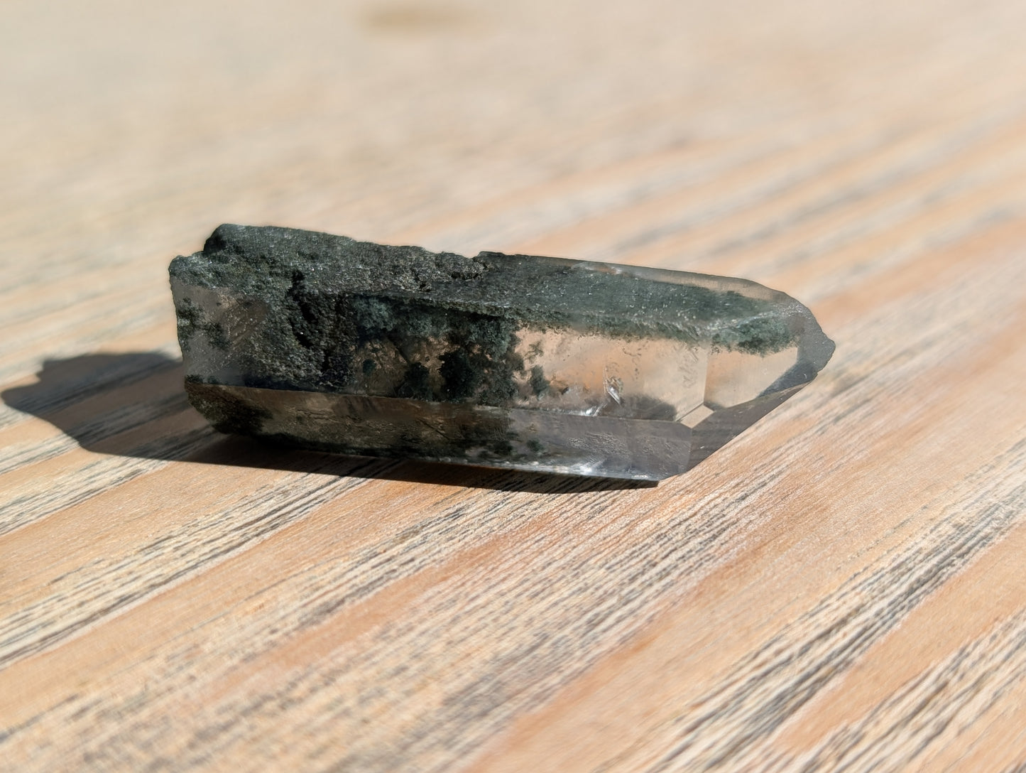 Chlorine Quartz (Moss Quartz) 023
