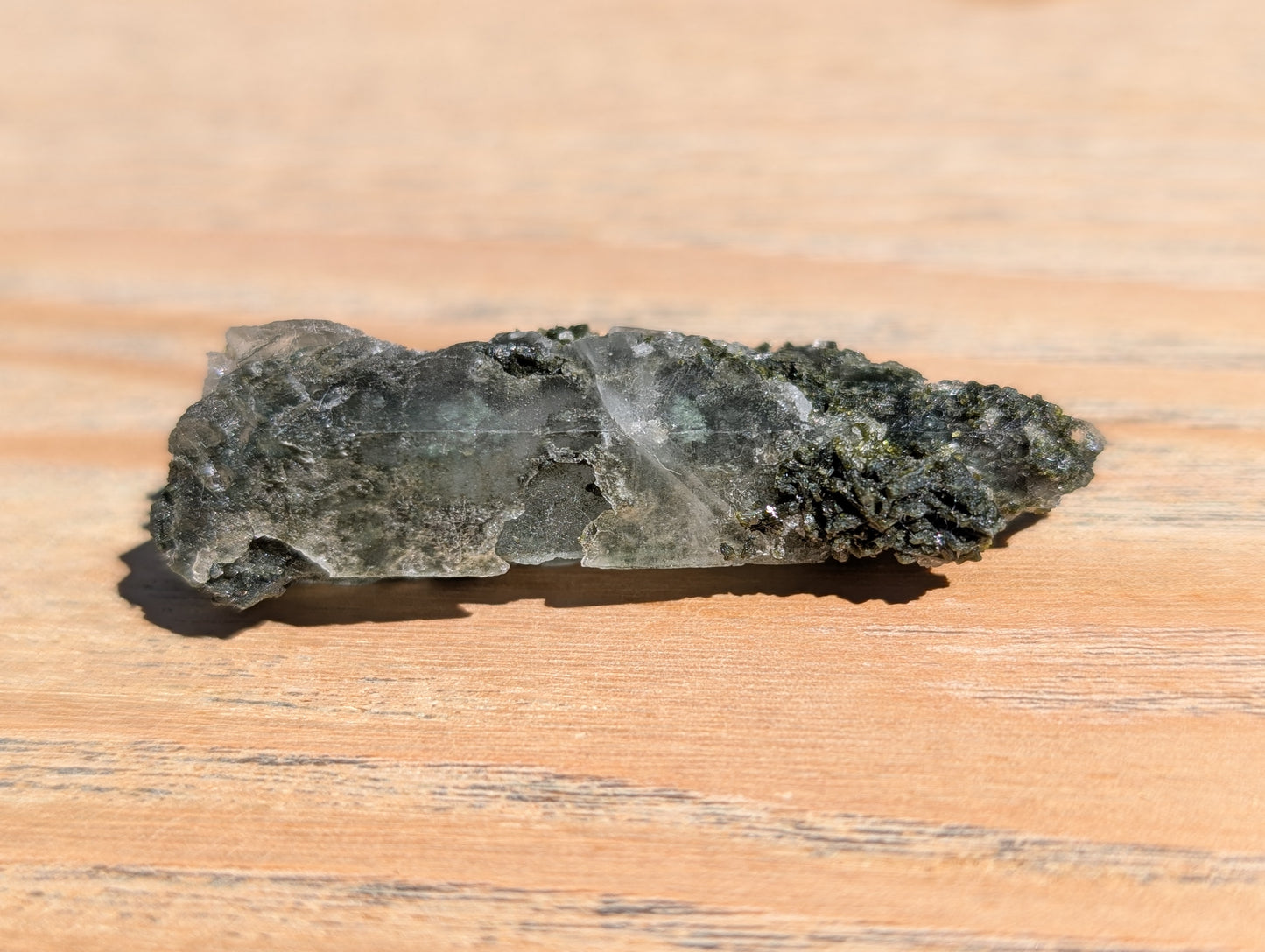 Chlorine Quartz (Moss Quartz) 011