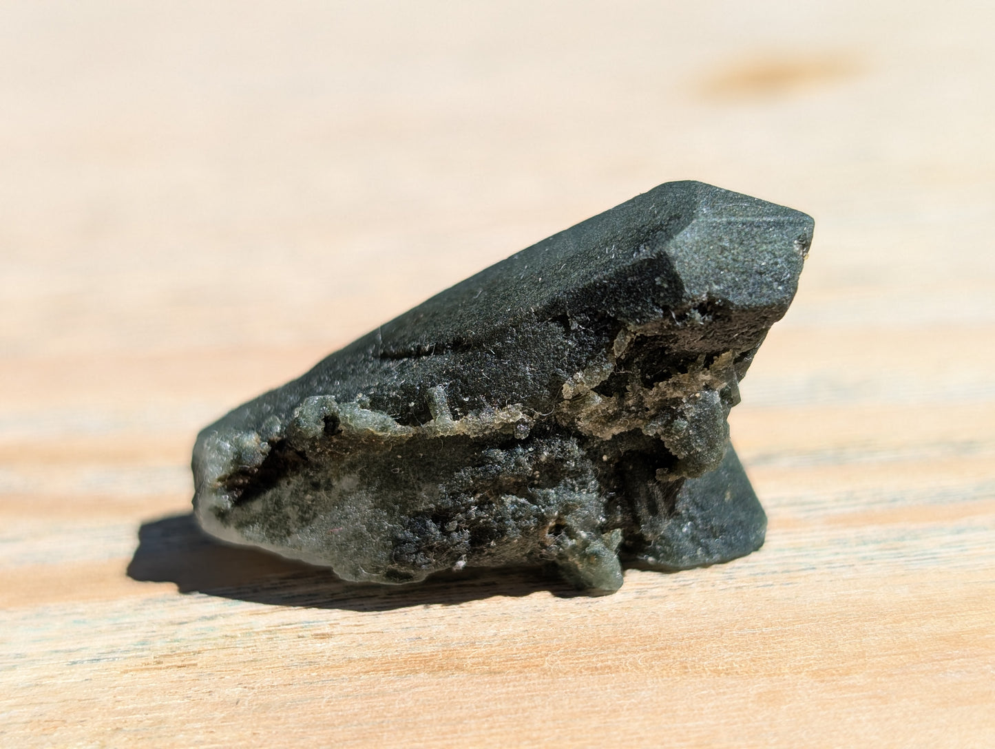 Chlorine Quartz (Moss Quartz) 010