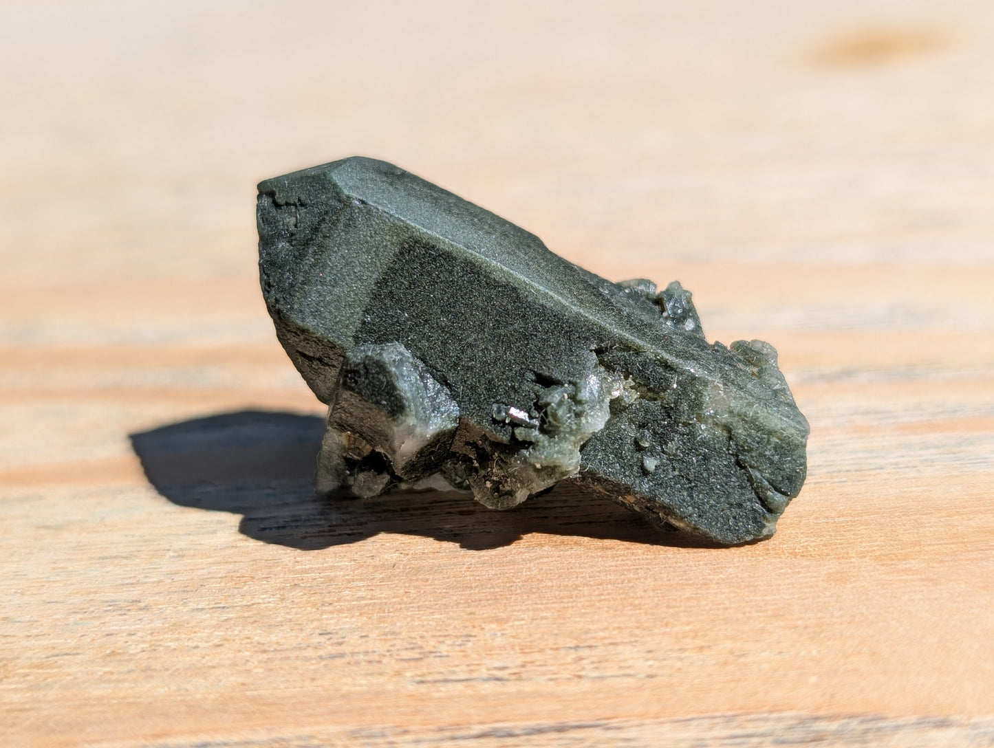 Chlorine Quartz (Moss Quartz) 010